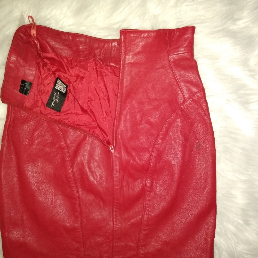 Skirt - Picture 2 of 2